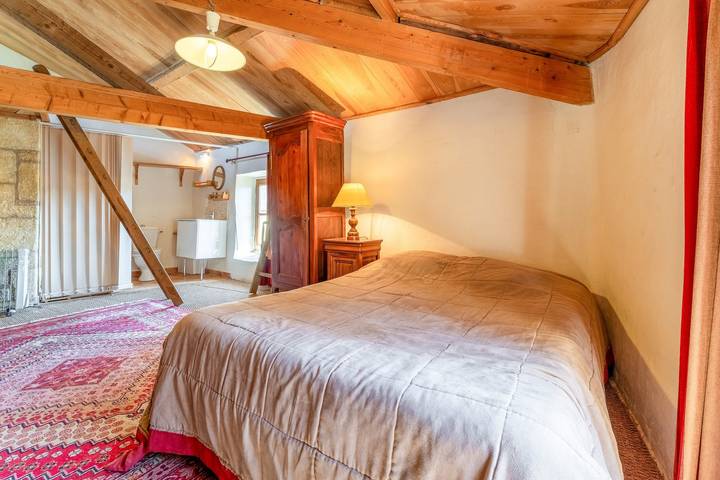 Chambre d’hôtes « Chambre 3 » avec piscine partagée, terrasse commune et Wi-Fi in Vers-Pont-du-Gard, Région de Nîmes