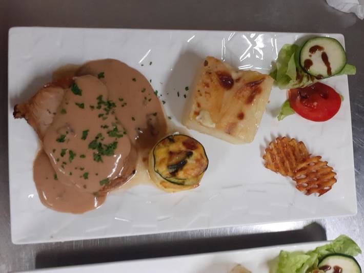 Hôtel pour 2 personnes, avec vue et terrasse à Isle-et-Bardais - 4