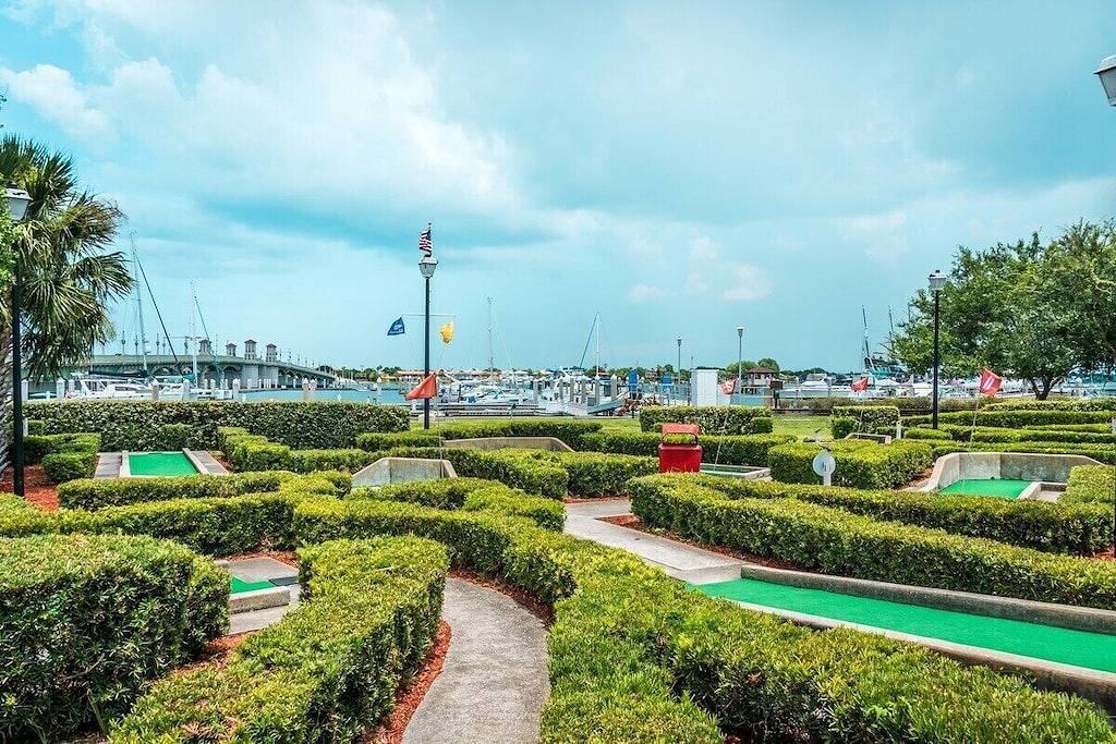 Ganze Wohnung, Island Suite Nr. 1 - zu Fuß / mit dem Fahrrad in die Innenstadt, zum Strand, zum Amphitheater und mehr! in Anastasia, St. Augustine