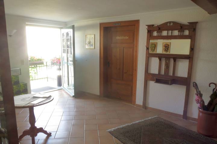 Gästehaus Frohe Aussicht - Ferienwohnung 1, 70 qm, 2 Schlafzimmer, max. 4 Personen in Kresbronn am Bodensee - Kümmertsweiler, Kressbronn am Bodensee