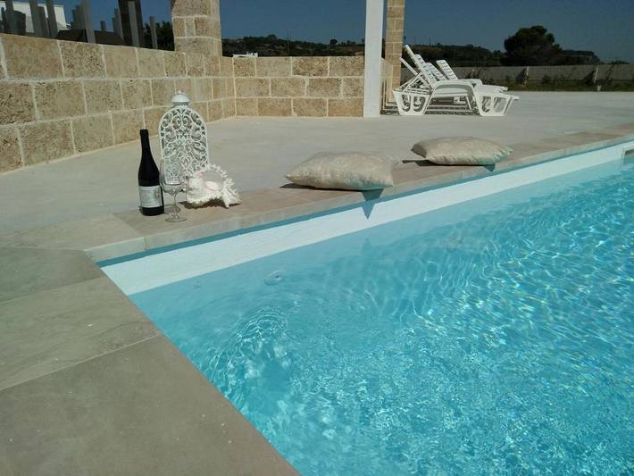 B&b per 2 persone, con terrazza e piscina nonché giardino e panorama a Alliste