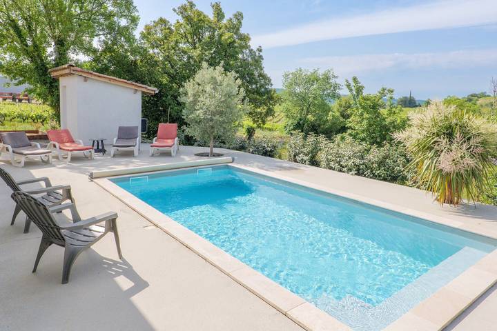 Villa pour 4 personnes, avec jardin en Ardèche - 2