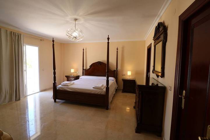 Villa pour 15 personnes, avec jardin et balcon à Torremolinos - 2