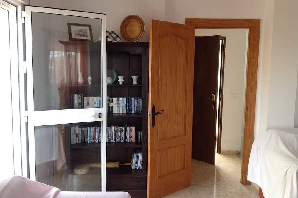 Villa El Olivo, rural villa with pool in Alcaucín, Málaga Province
