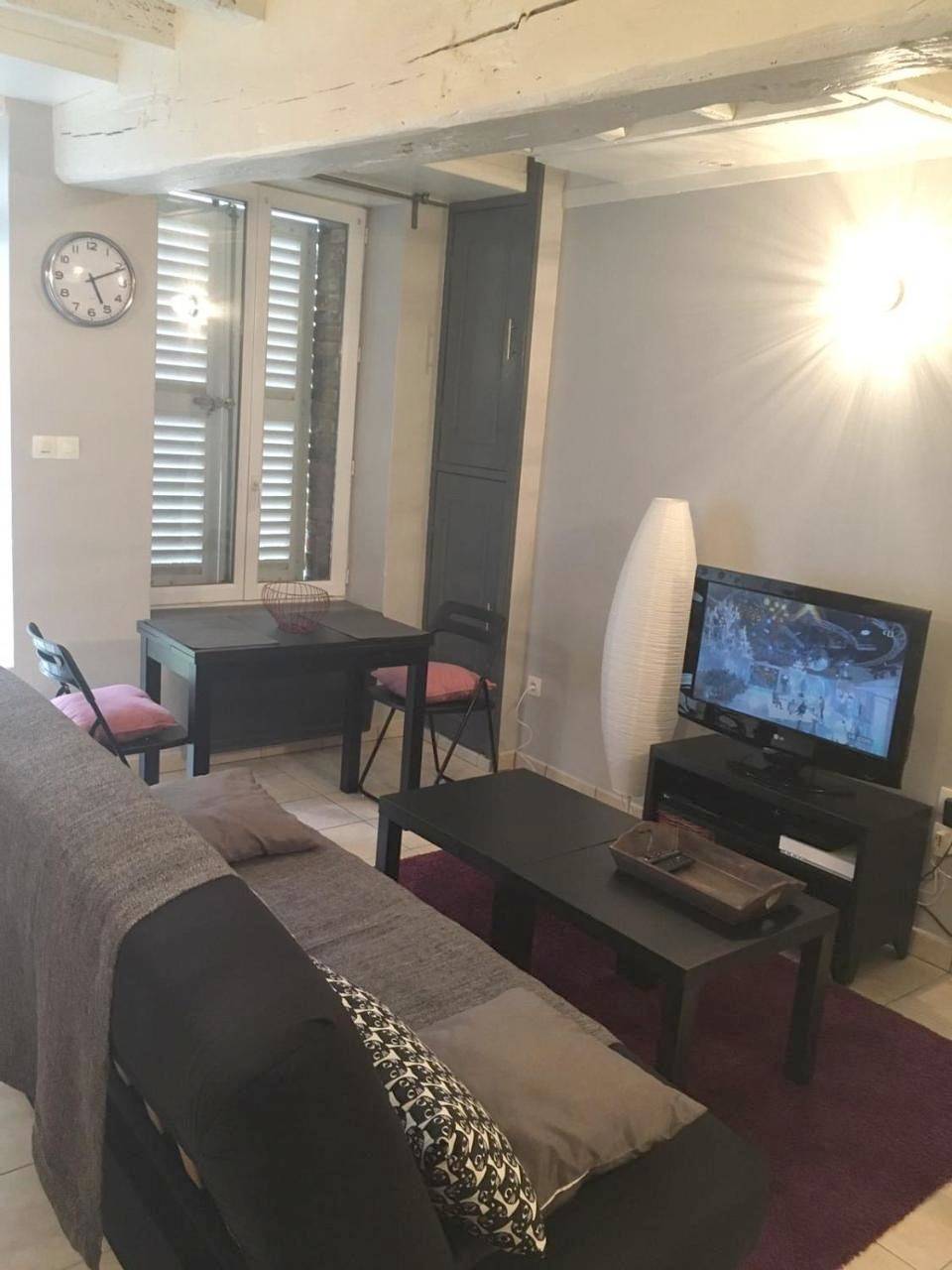 Holiday Home in Château-Renard, Région de Montargis