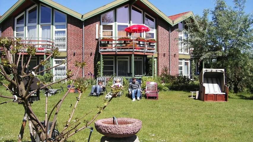 Ferienhaus für 2 Personen, mit Balkon und Garten sowie Sauna in Plau am See