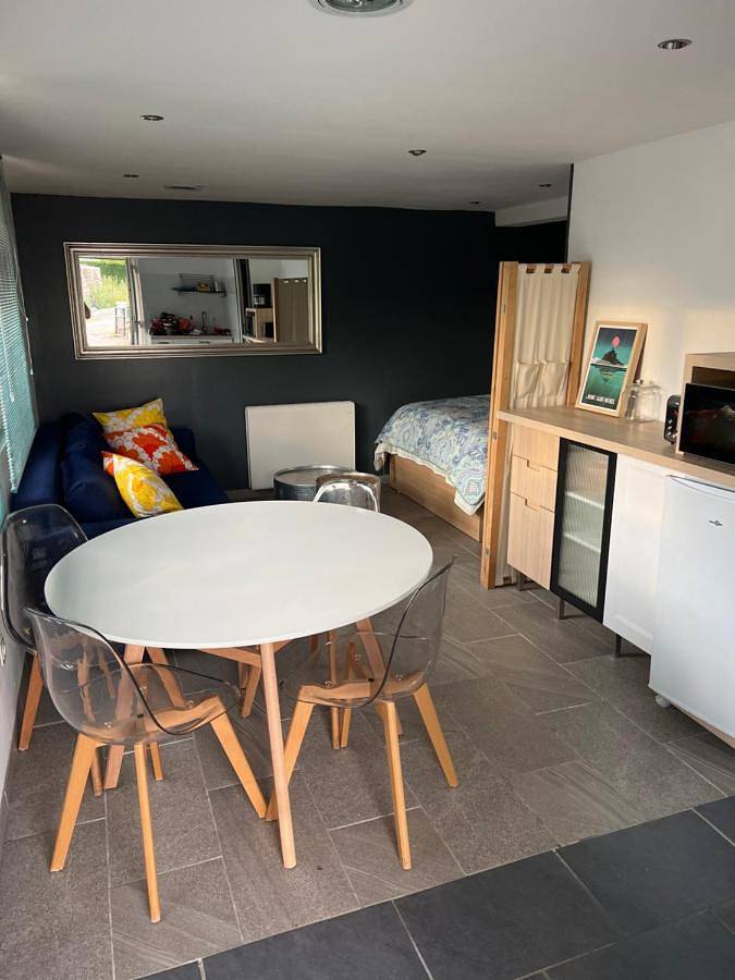 Gîte pour 4 personnes, avec jardin à Mont-Dol - 3
