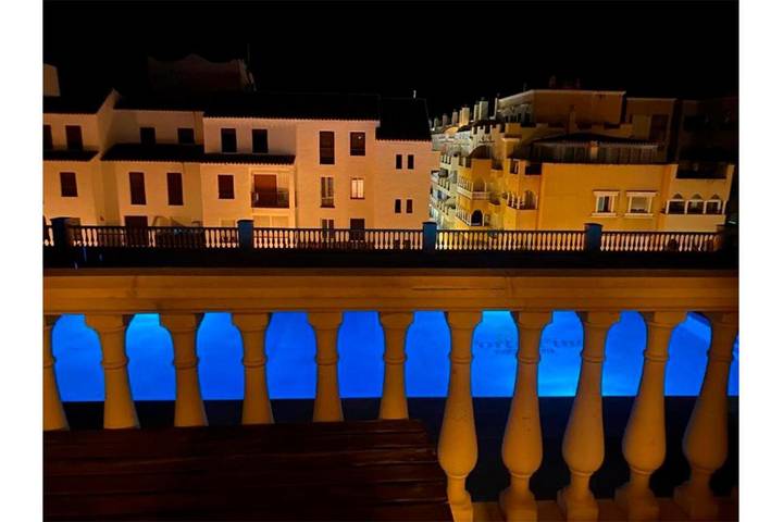 Apartamento de vacaciones para 6 personas, con terraza y piscina - 1
