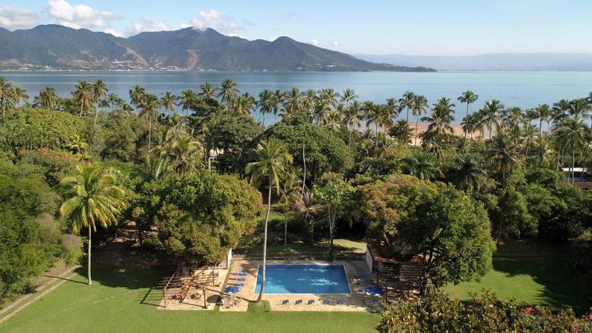 Chalet para 7 personas, con balcón y jardín además de vistas y piscina, Se admiten mascotas en Brasil