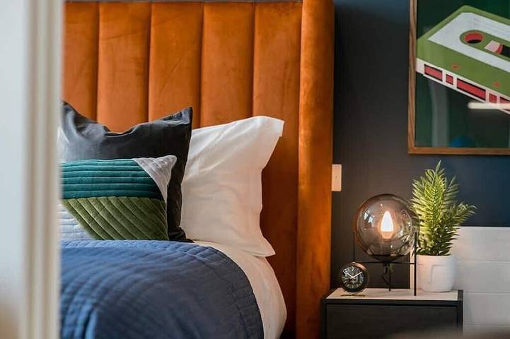 Entire apartment, Your Perfect Stay l The Mercian Bldg., 218 Broad Street, Birmingham B15 1Ay in Birmingham, Birmingham Area