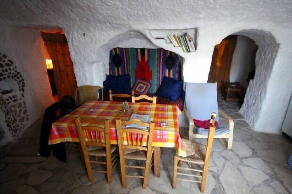 Pataseca Caves à Gorafe in Gorafe, Géoparc de Grenade