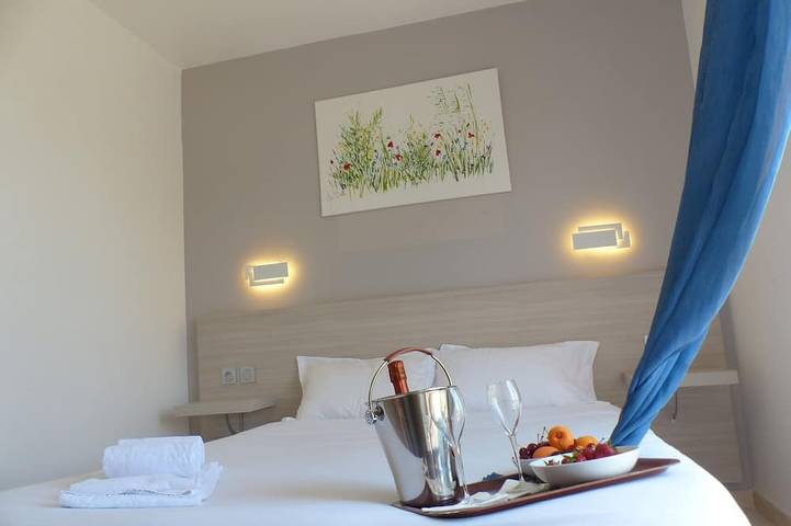 King-Cama de Matrimonio o Dos Camas-Baño privado con ducha-Terraza in Macinaggio, Rogliano