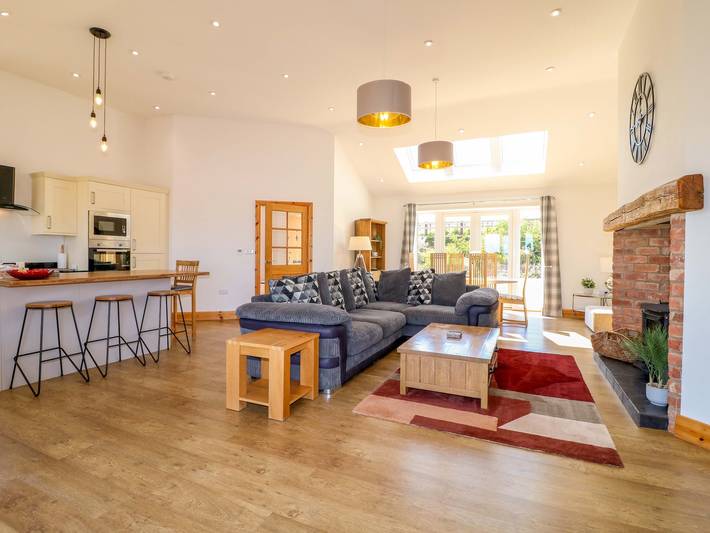 Casa rural para 4 personas con jardín in Melton, Heart of England