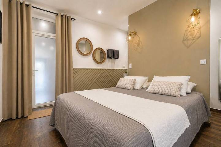 Appartement entier, Logement jardin privatif - Bastia sud - proche commerces - 5 minutes de la plage in Bastia, Cap Corse