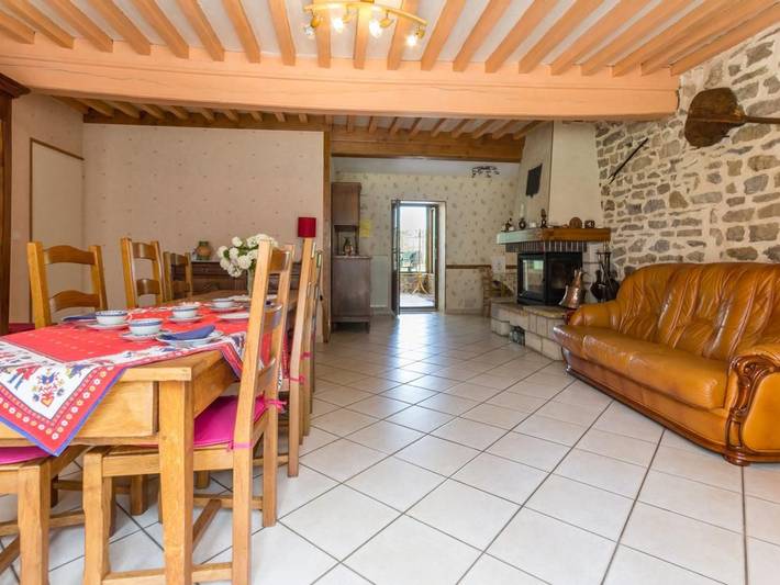 Familienhaus mit Garten und Parkplatz, Haustiere erlaubt in Liernais, Beaune und Umgebung