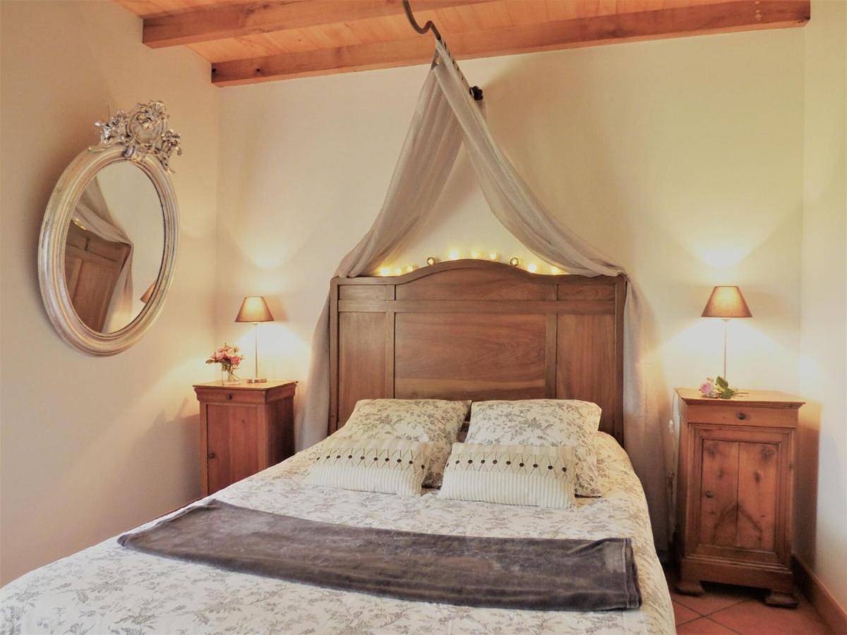 Two-Bedroom Holiday Home in Saint-Pierre-sur-Dropt, Région de Marmande