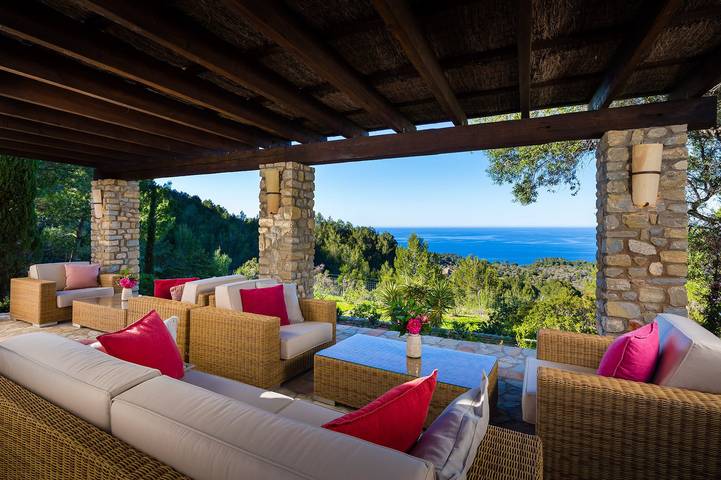 Villa für 8 Personen, mit Meerblick und Pool sowie Garten und Terrasse - 1