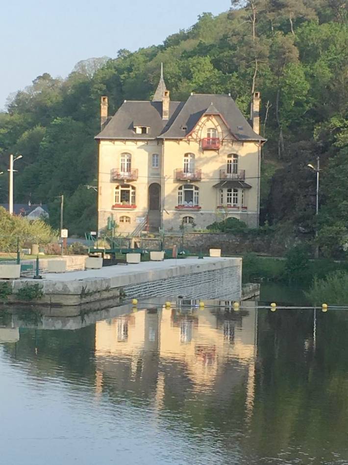 Chambre d’hôte pour 2 personnes, avec Balcon et Terrasse ainsi que Jardin et Vue