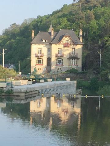 Chambre d’hôte pour 2 personnes, avec vue et jardin à Rohan
