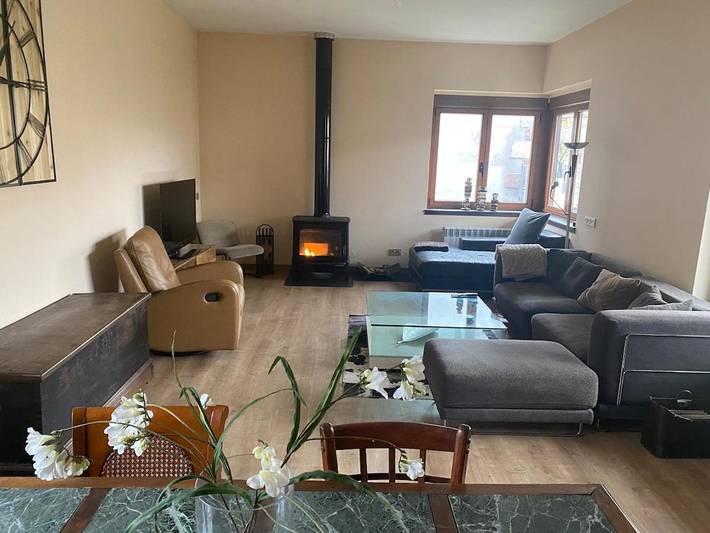Casa de vacaciones para 8 personas, con jardín además de piscina y vistas, Se admiten mascotas en Cervera de Pisuerga
