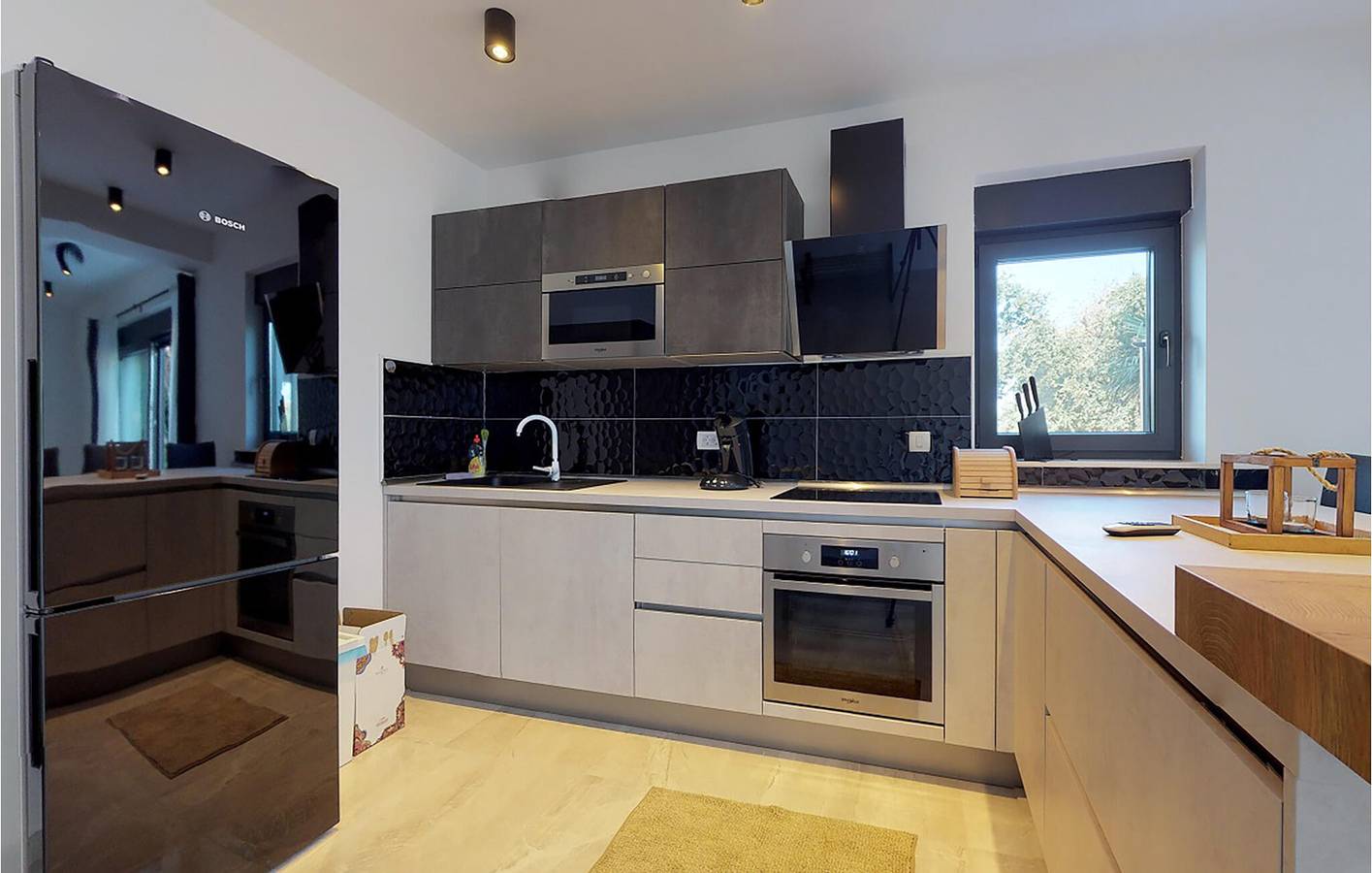 Ganze Ferienwohnung, Ferienwohnung für 4 Personen mit Terrasse in Drenje, Ostküste Istrien