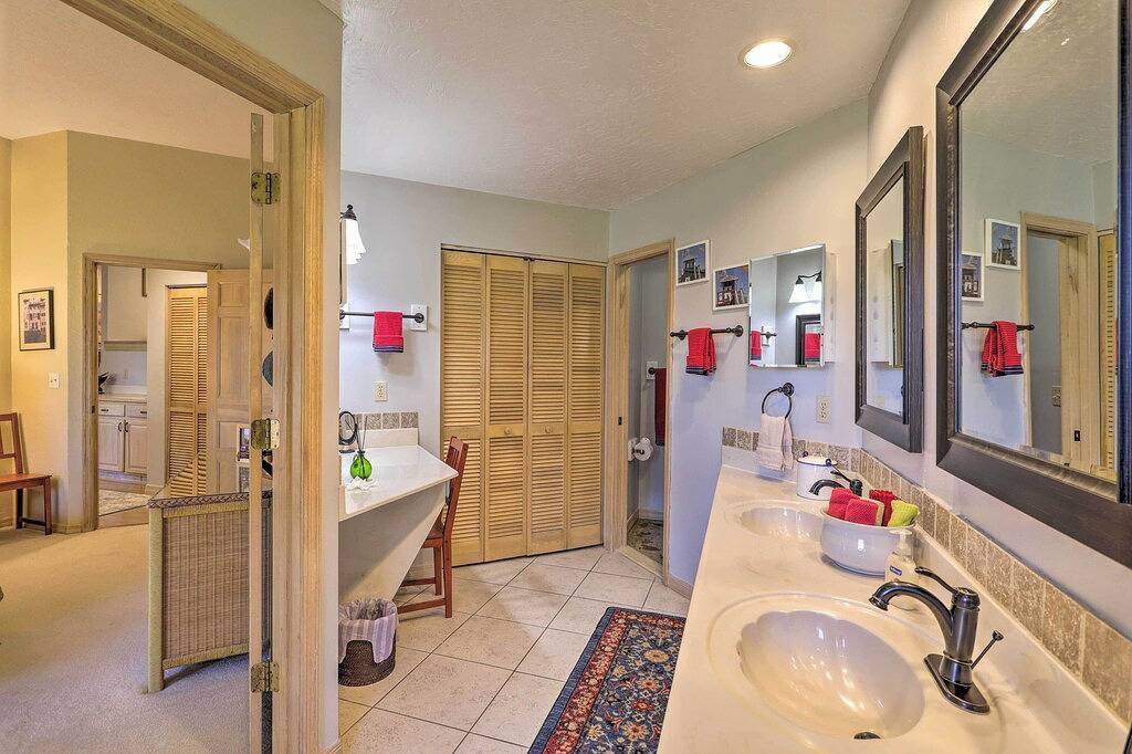 Ganze Wohnung, Sunny Titusville Retreat Near Space Coast! in Titusville, Space Coast