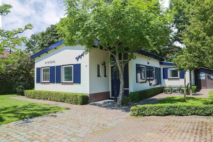 Ferienhaus für 4 Personen, mit Balkon/Terrasse und Terrasse in Oostkapelle