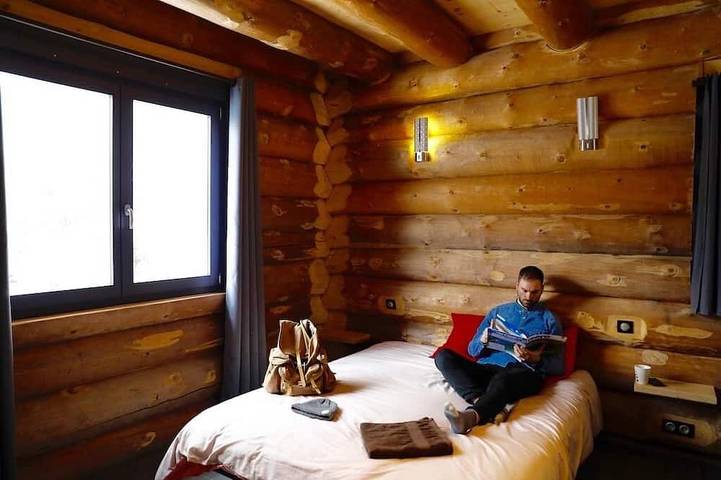 Gîte pour 12 personnes, avec jardin et jacuzzi à Rencurel - 2