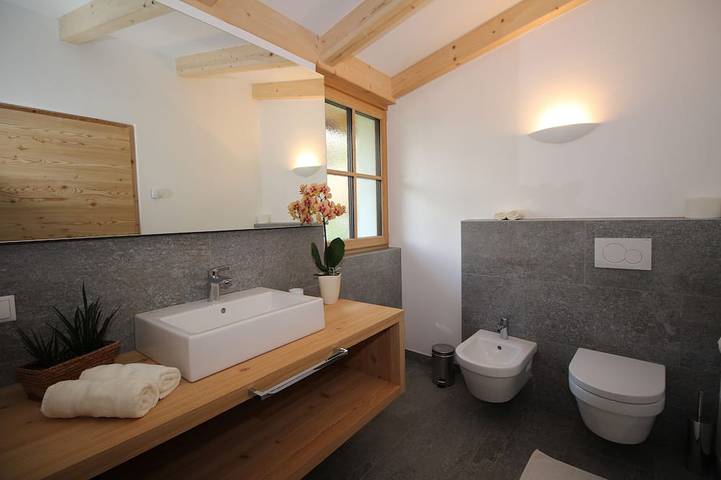 Gîte pour 4 personnes, avec Terrasse et Jardin à Brunico - 3