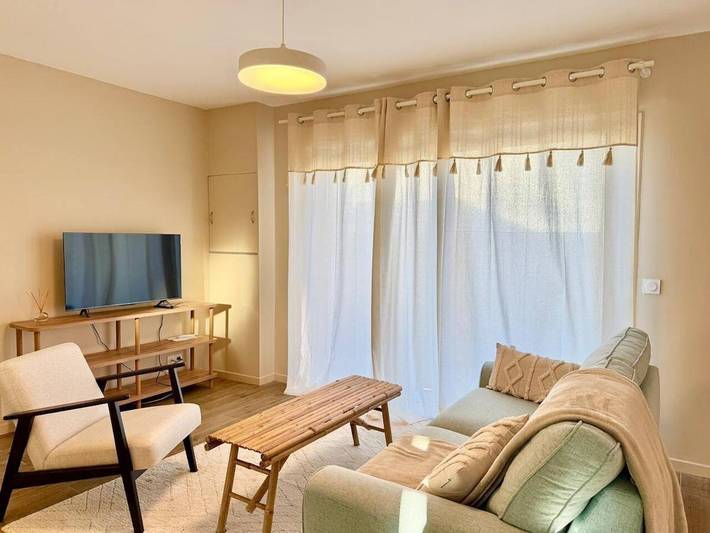 Gîte pour 4 personnes, avec terrasse ainsi que vue et jardin dans Cernay-lès-Reims