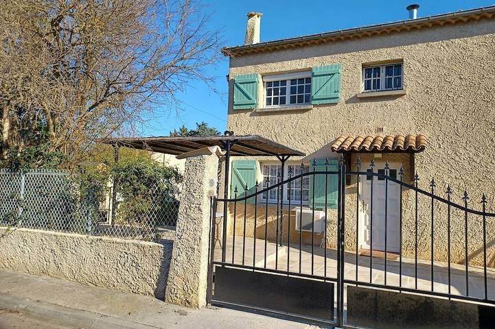 Location de vacances pour 5 personnes, avec jardin à Vias