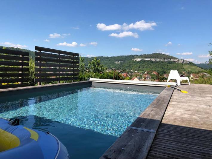 Chambre d’hôte pour 2 personnes, avec vue et piscine ainsi que jardin et terrasse dans le Doubs - 4