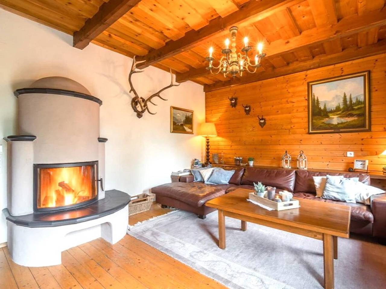 Authenthiek ruim chalet met sauna en grote tuin in Gnesau, Oberkärnten