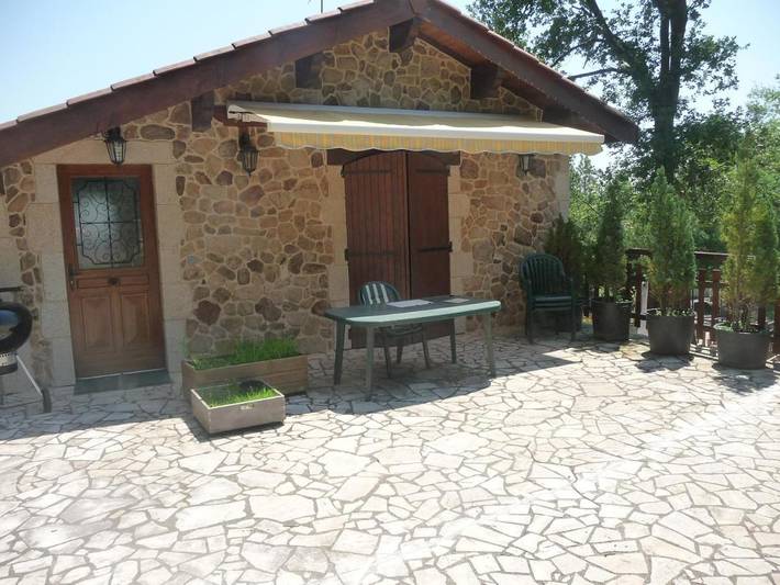 Villa pour 7 personnes, avec vue ainsi que terrasse et piscine, animaux acceptés