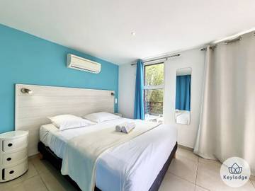 Studio pour 4 personnes, avec terrasse ainsi que jardin et jacuzzi dans DOM-TOM