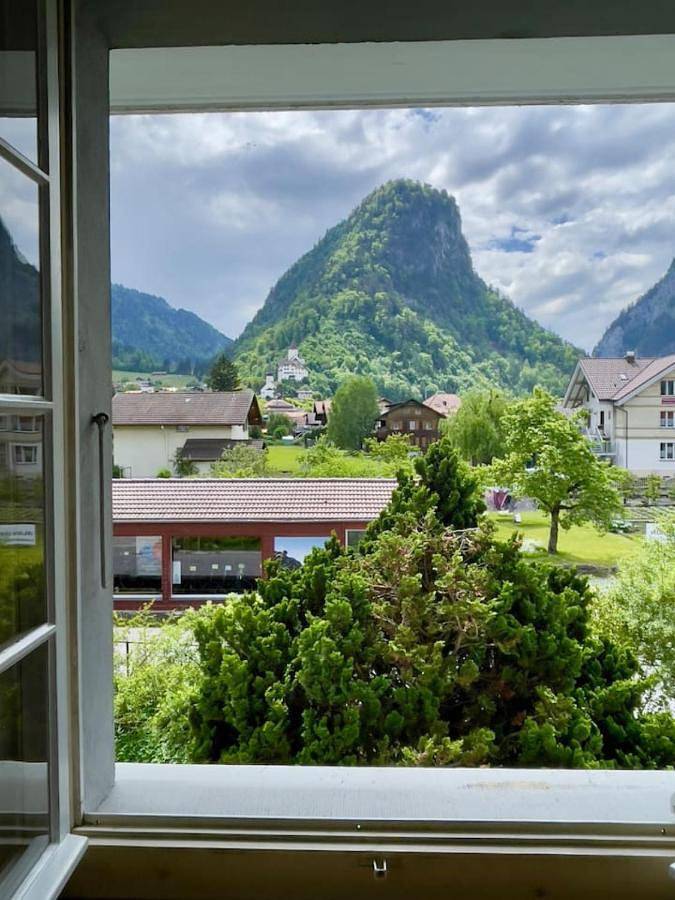 Gîte pour 6 personnes, avec jardin et balcon à Wimmis - 3