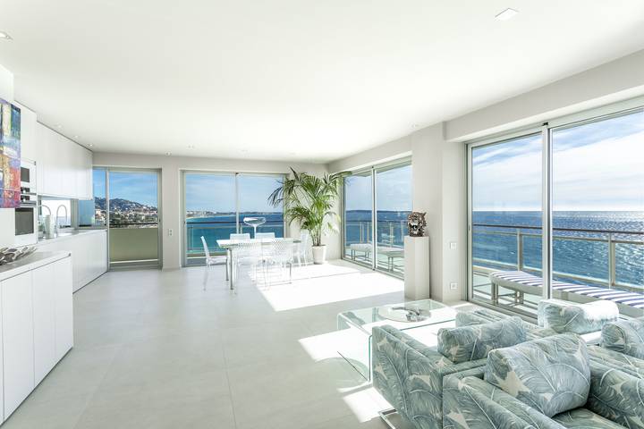 Appartement entier, Incroyable 4P Vue Mer Panoramique in Cannes La Bocca, Cannes