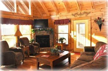 Log Cabin for 12 People in Pigeon Forge, Sevier County, Photo 4