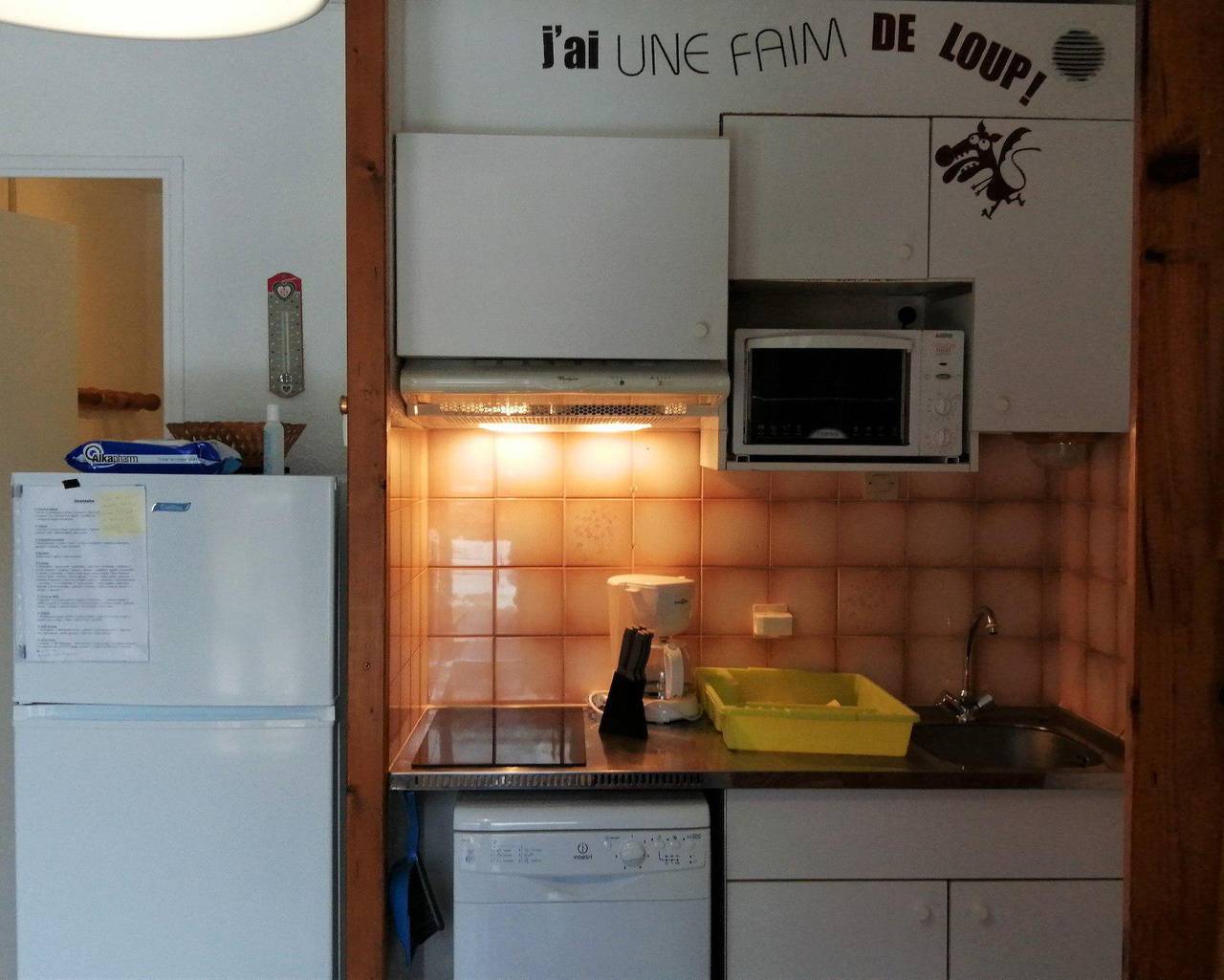 Entire studio, Résidence les Combettes - Studio 2 people (810) in Les Contamines-Montjoie, Pays du Mont-Blanc