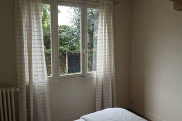 Appartement De Vacances pour 4 Personnes dans Asnières-sur-Seine, Hauts-de-Seine, Photo 2