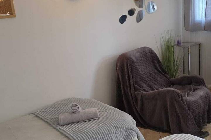 Location de vacances pour 2 personnes, avec piscine et balcon à La Ferté-Gaucher - 4