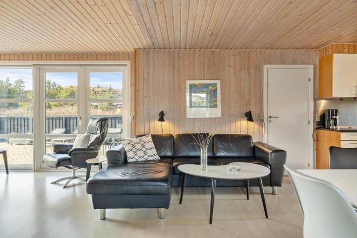 Ferienhaus für 8 Personen, mit Balkon/Terrasse und Whirlpool sowie Terrasse und Sauna in Filsø See - 4