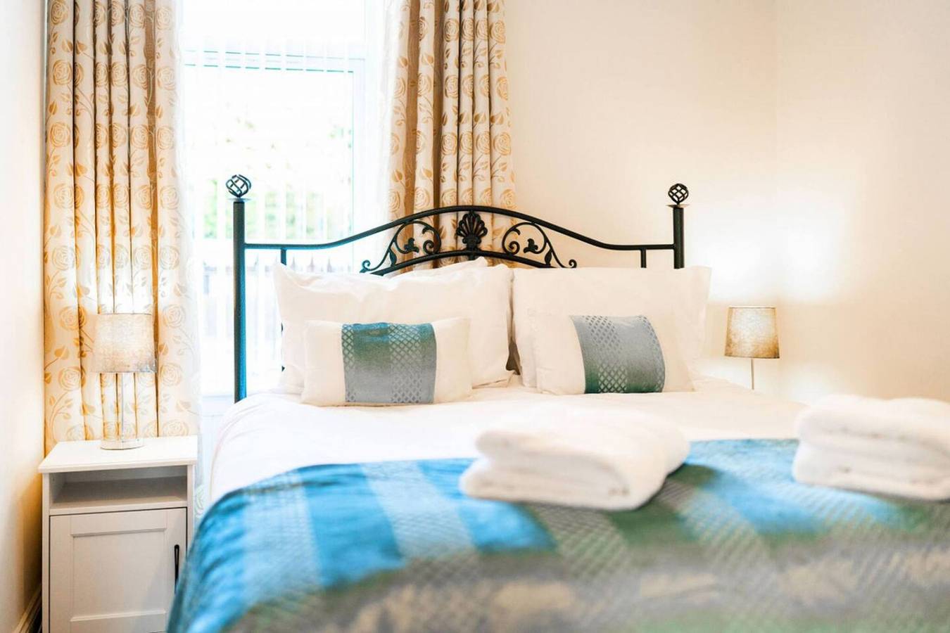 Entire apartment, Ferry Nice - Your Home from Home in Dundee, Angus