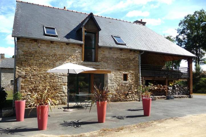 Location de vacances pour 4 personnes, avec jardin et terrasse à Cohiniac - 3
