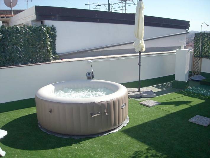 Chambre d’hôte pour 2 personnes, avec vue ainsi que terrasse et piscine, animaux acceptés à Catane - 2