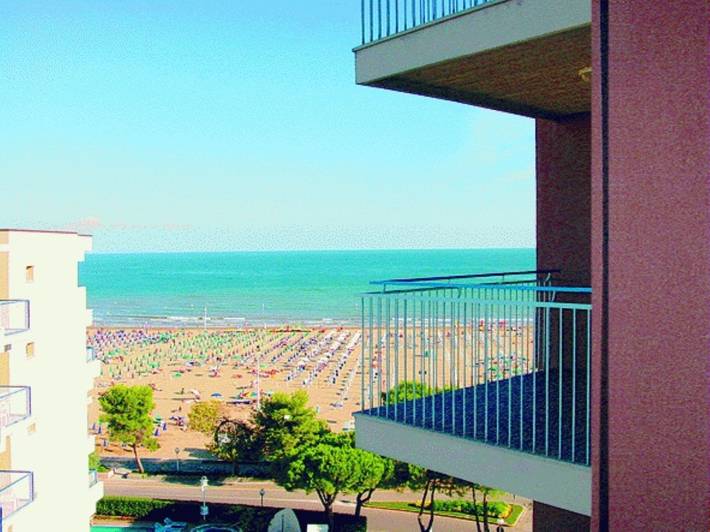 Appartamento vacanze per 3 persone, con Vista oceano e Balcone/Terrazza a Lignano Sabbiadoro