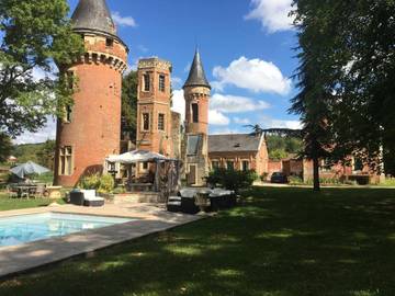 Chambre d’hôte pour 4 personnes, avec sauna et jardin ainsi que jacuzzi et piscine dans 