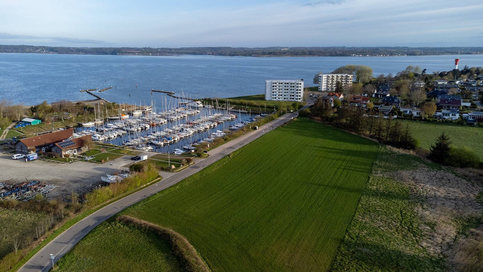 Ganzes Studio, Einzimmerapartment 'Ferienwohnung Möwennest' mit Meerblick, Balkon und Wlan in Glücksburg, Flensburger Förde