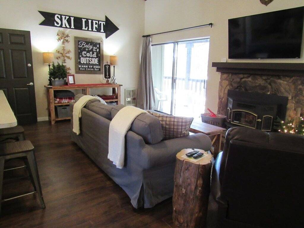 Ganze Wohnung, Neu renovierte, komplett eingerichtete Wohnung in der Nähe des Pinetop Country Club in Navajo County