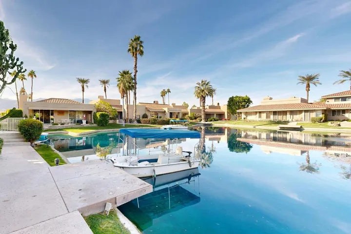 Holiday apartment for 6 people, with pool and terrace as well as hot tub - 1